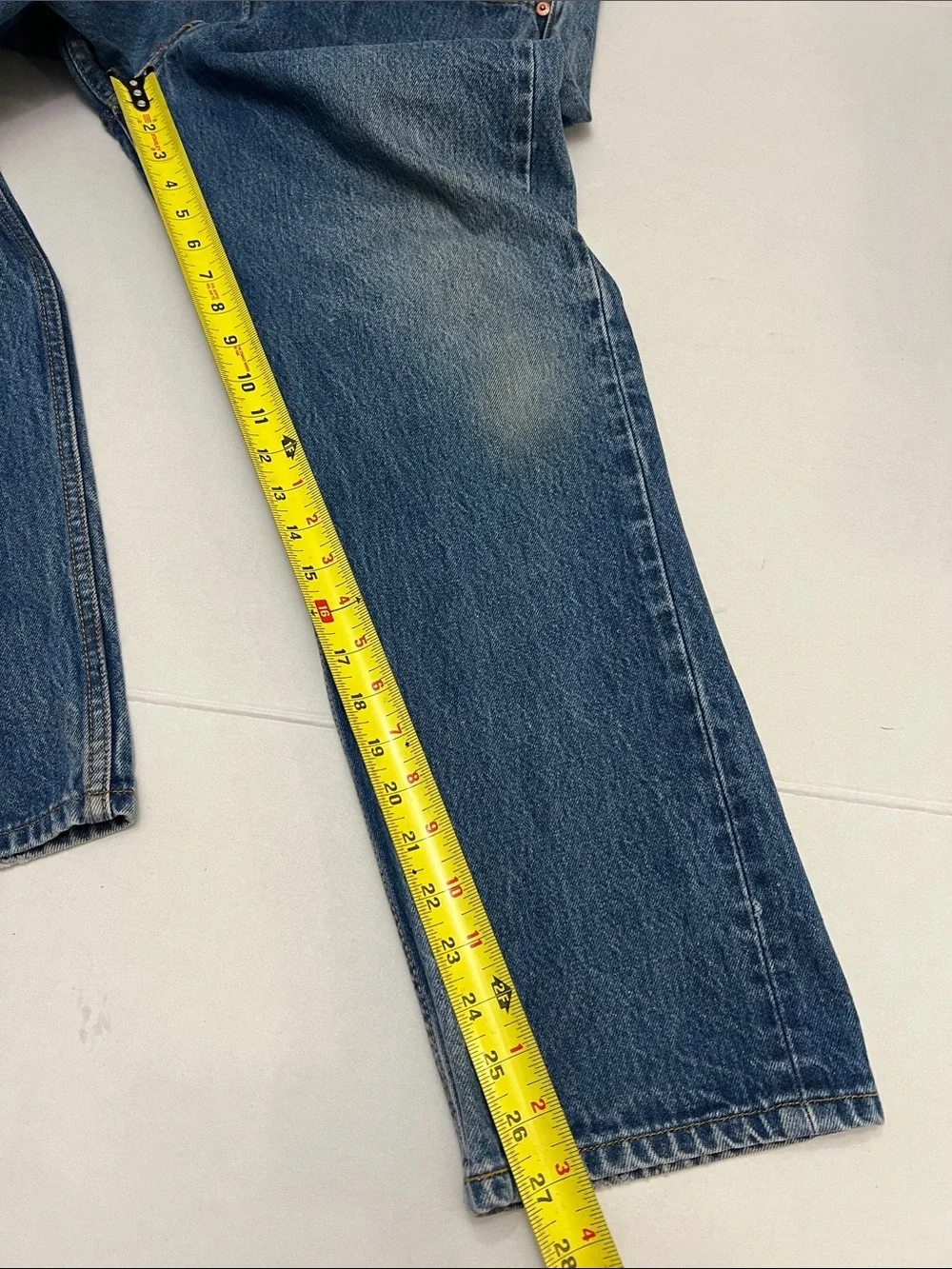 Levi's 501 Original Fit Jeans VTG mid Y2K Men's Medium Wash Distressed Grange